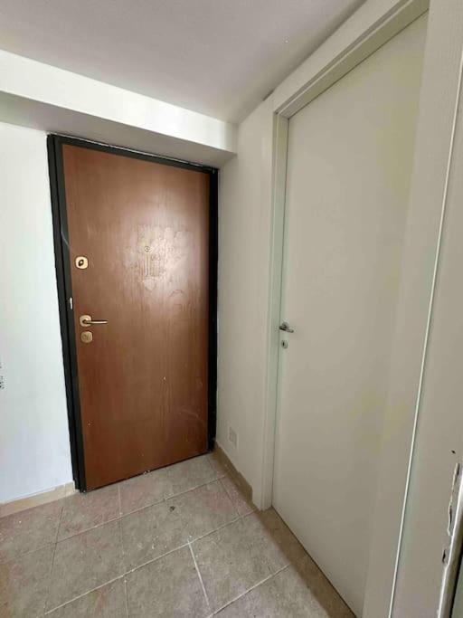 Bilocale Standard A Prato Apartment Прато Екстериор снимка